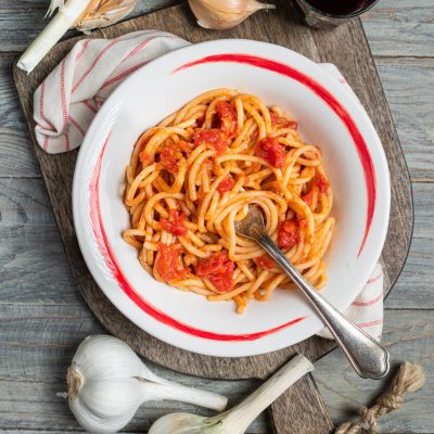 Pici all'aglione: la ricetta originale toscana