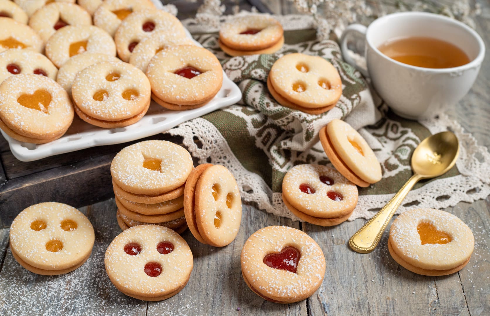 Biscotti tirolesi, la ricetta di Sonia Peronaci
