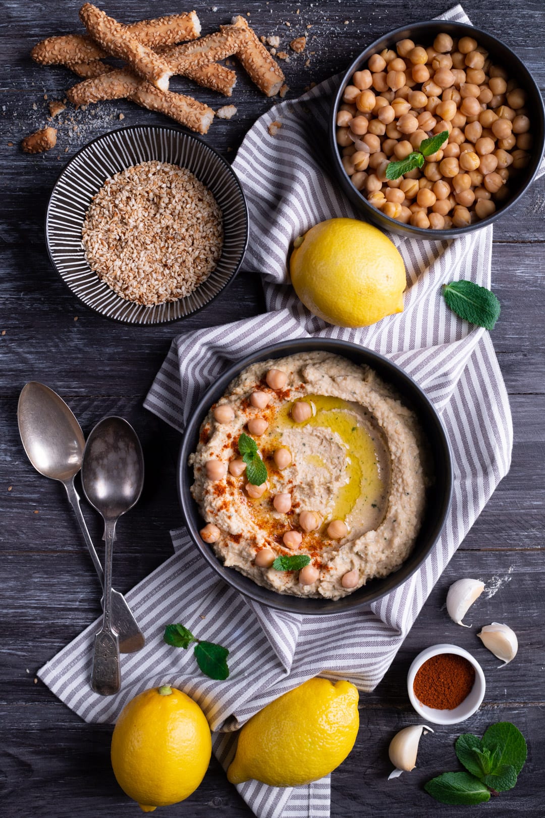 Hummus di pomodori secchi e paprika Ricetta