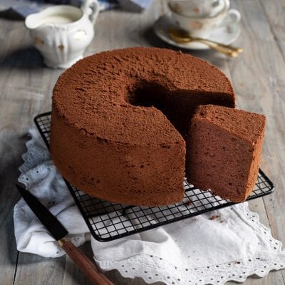 Chiffon cake al cacao fetta