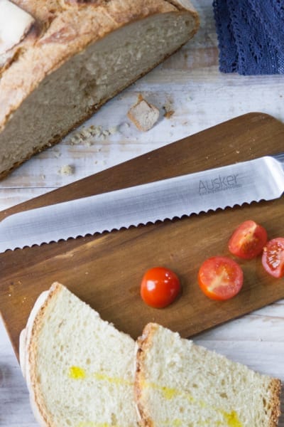 Bread knife