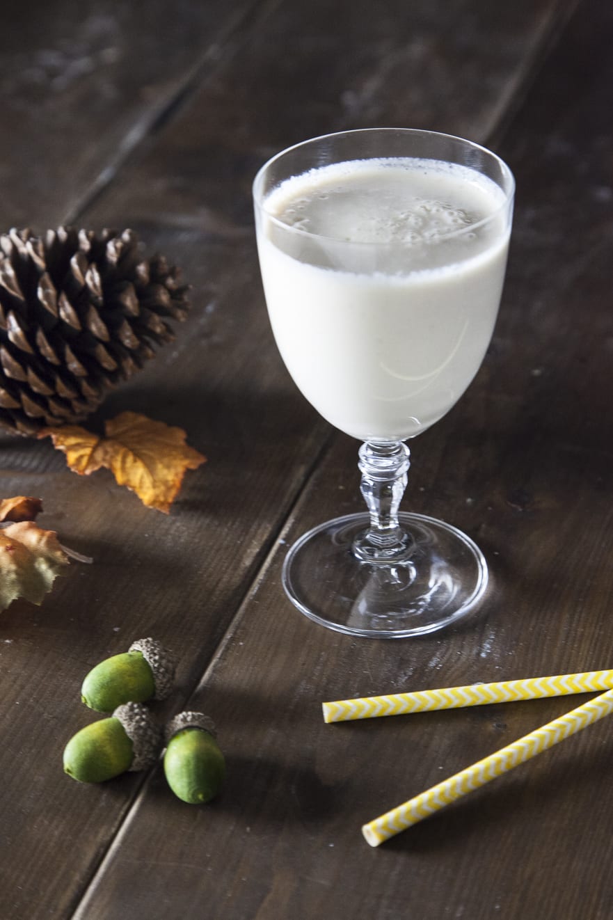 Smoothie di pera, caramello e latte vegetale