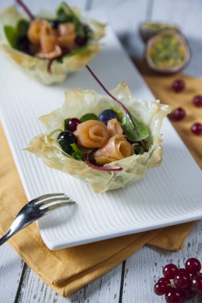 Cestini con roselline di salmone