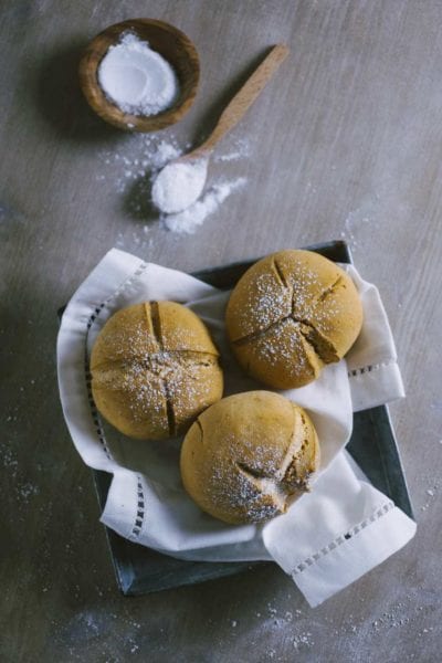 Soda bread senza glutine pronto in tavola
