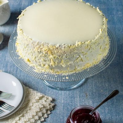 Sacher senza glutine al cioccolato bianco