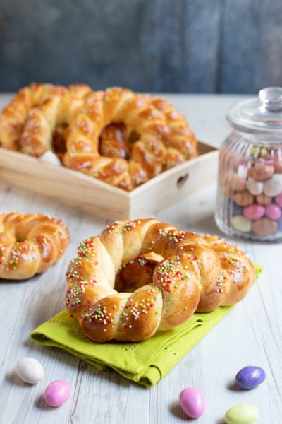 Brioche di Pasqua pronte per le feste