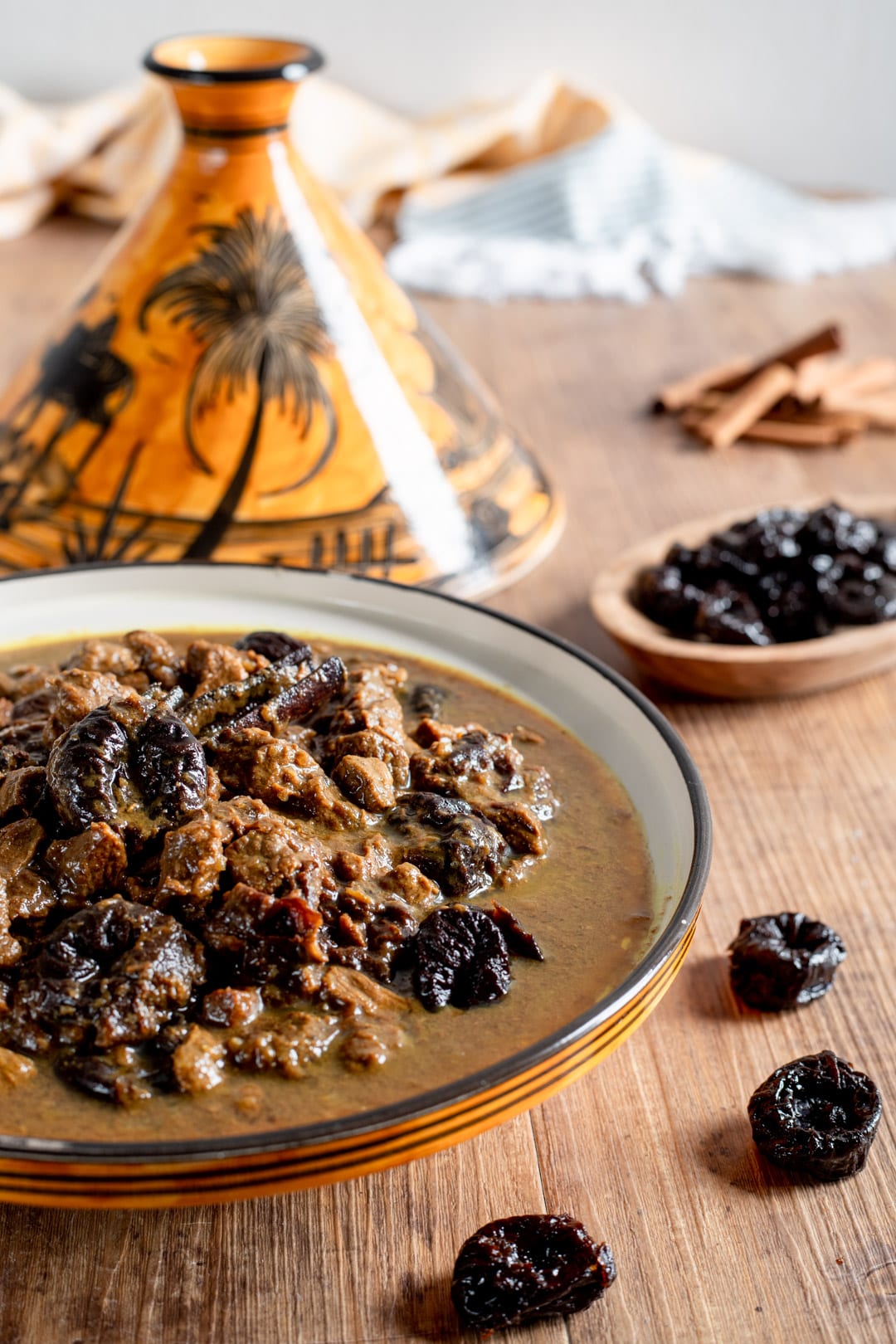 Tajine di manzo pronto per l'assaggio