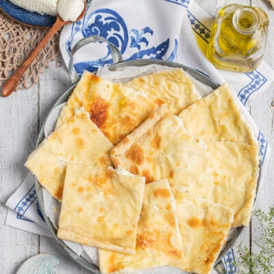 Focaccia di Recco: la ricetta originale ligure con formaggio