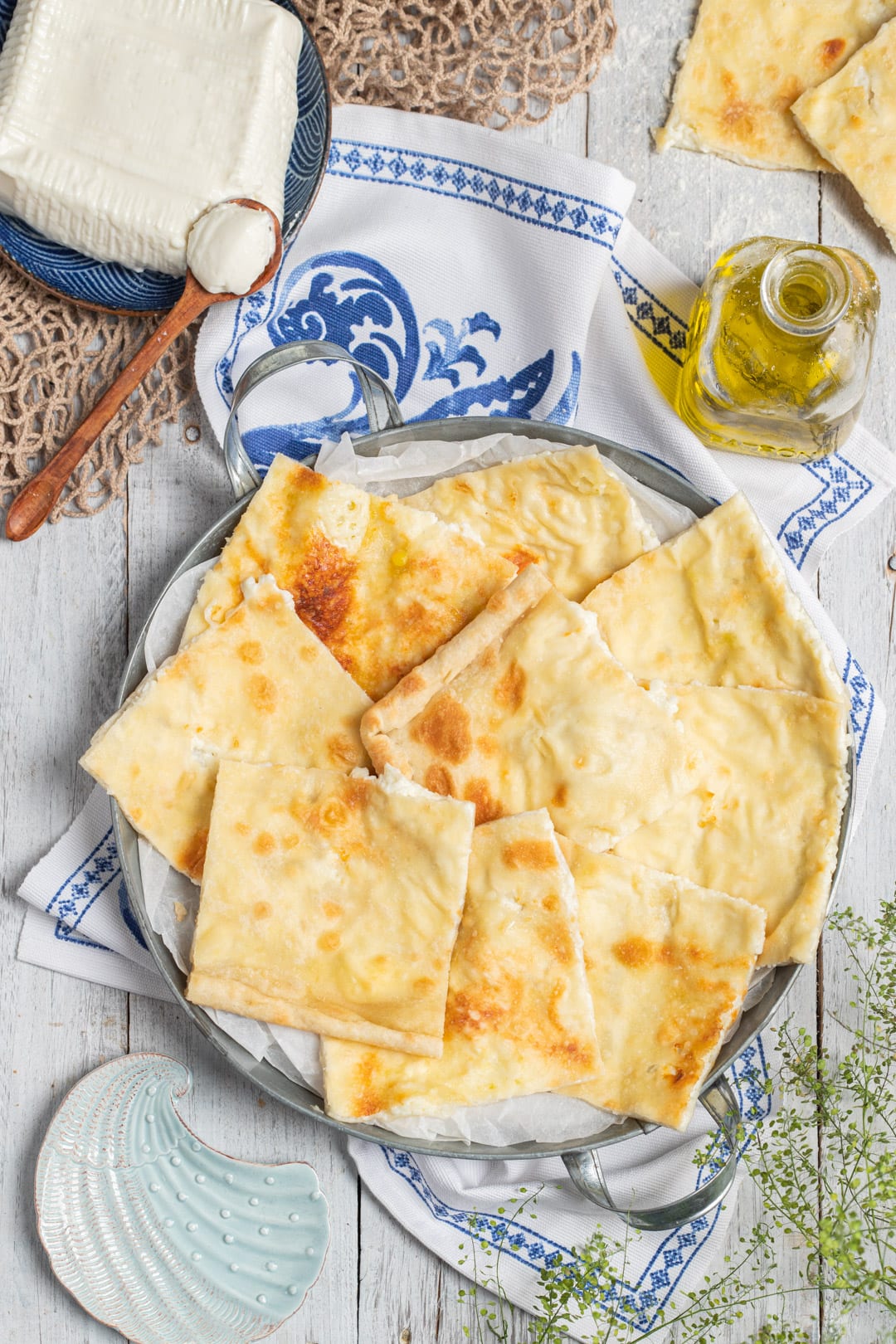 Focaccia di Recco: la ricetta tradizionale ligure - Sonia Peronaci