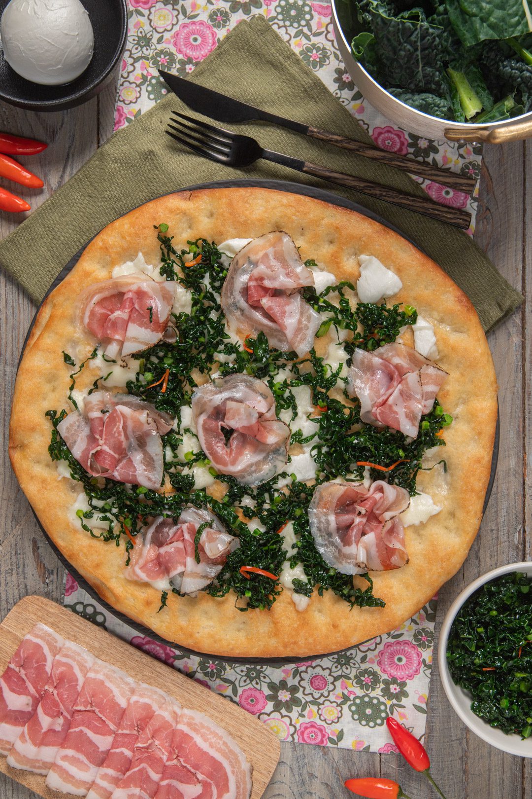 pizza pancetta e cavolo nero