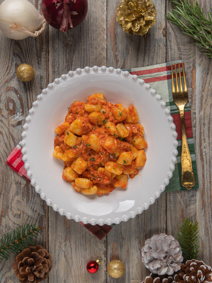 Foto gnocchi con sugo di faraona