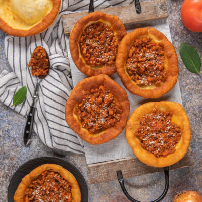 Kniekiechl salati con ragù