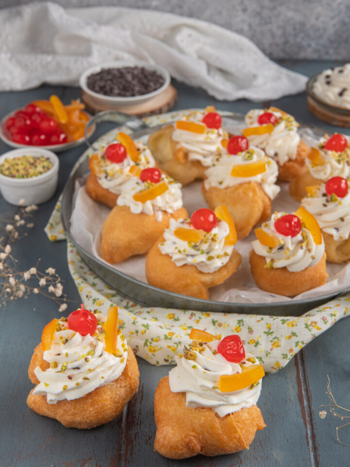 piatto da portata con sfinci di san Giuseppe