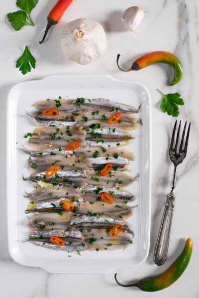 Un antipasto di pesce, semplice e facile da preparare con pochi ingredienti, per portare in tavola tutto il profumo e il sapore del mare