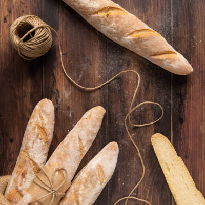 Un pane tipicamente francese dal formato stretto e allungato, ideale da farcire