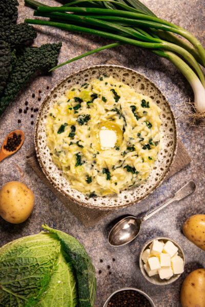Colcannon Un piatto tipico irlandese a base di patate, cavolo e burro.