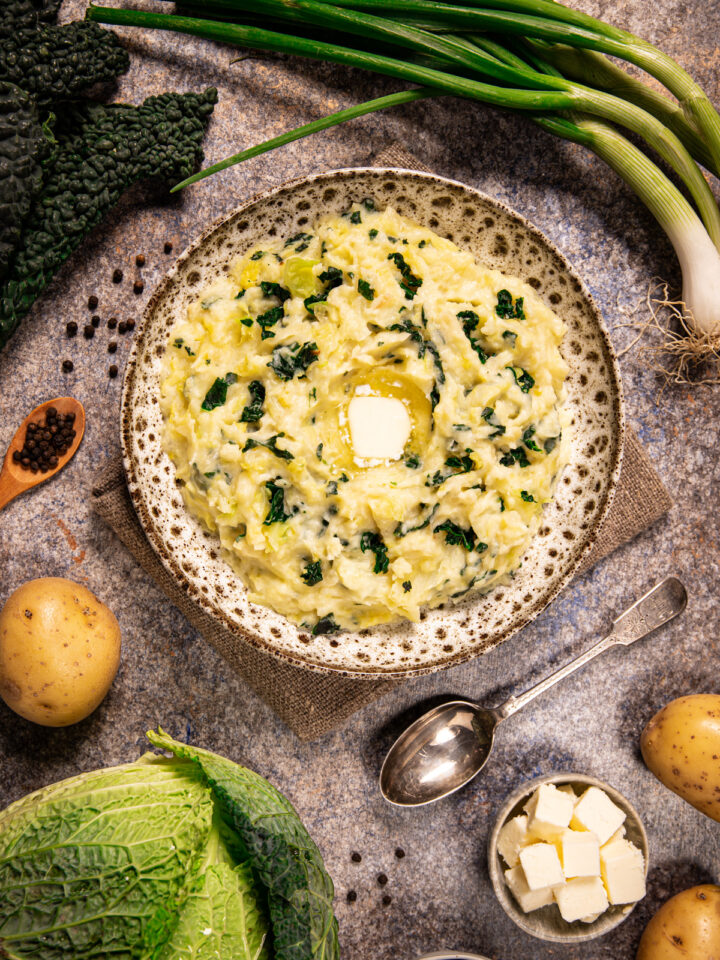 Colcannon Un piatto tipico irlandese a base di patate, cavolo e burro.